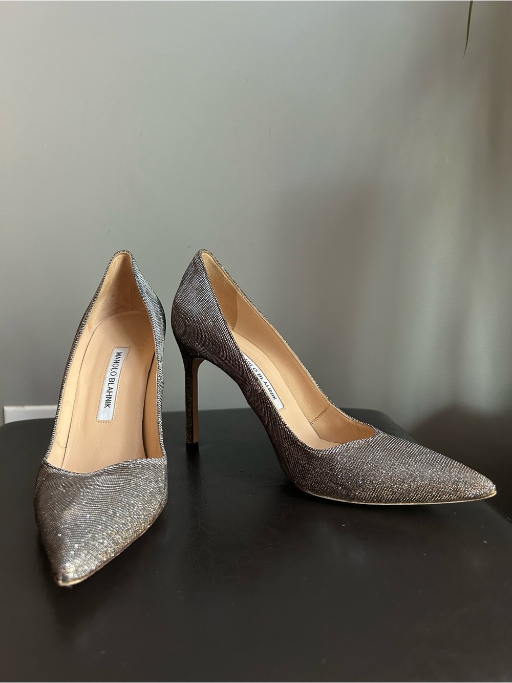 Manolo Blahnik ‘Nott Gold’ Metallic Shimmer Point Toe BB Pump Stiletto Shoes